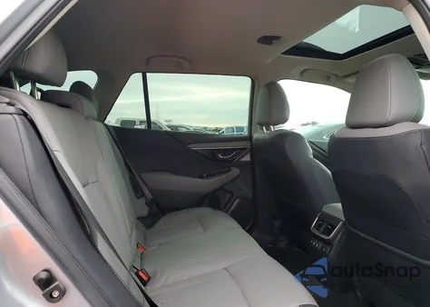 2021 Subaru Outback Limited z USA, uszkodzony, nr VIN 4S4BTANC3M3116625